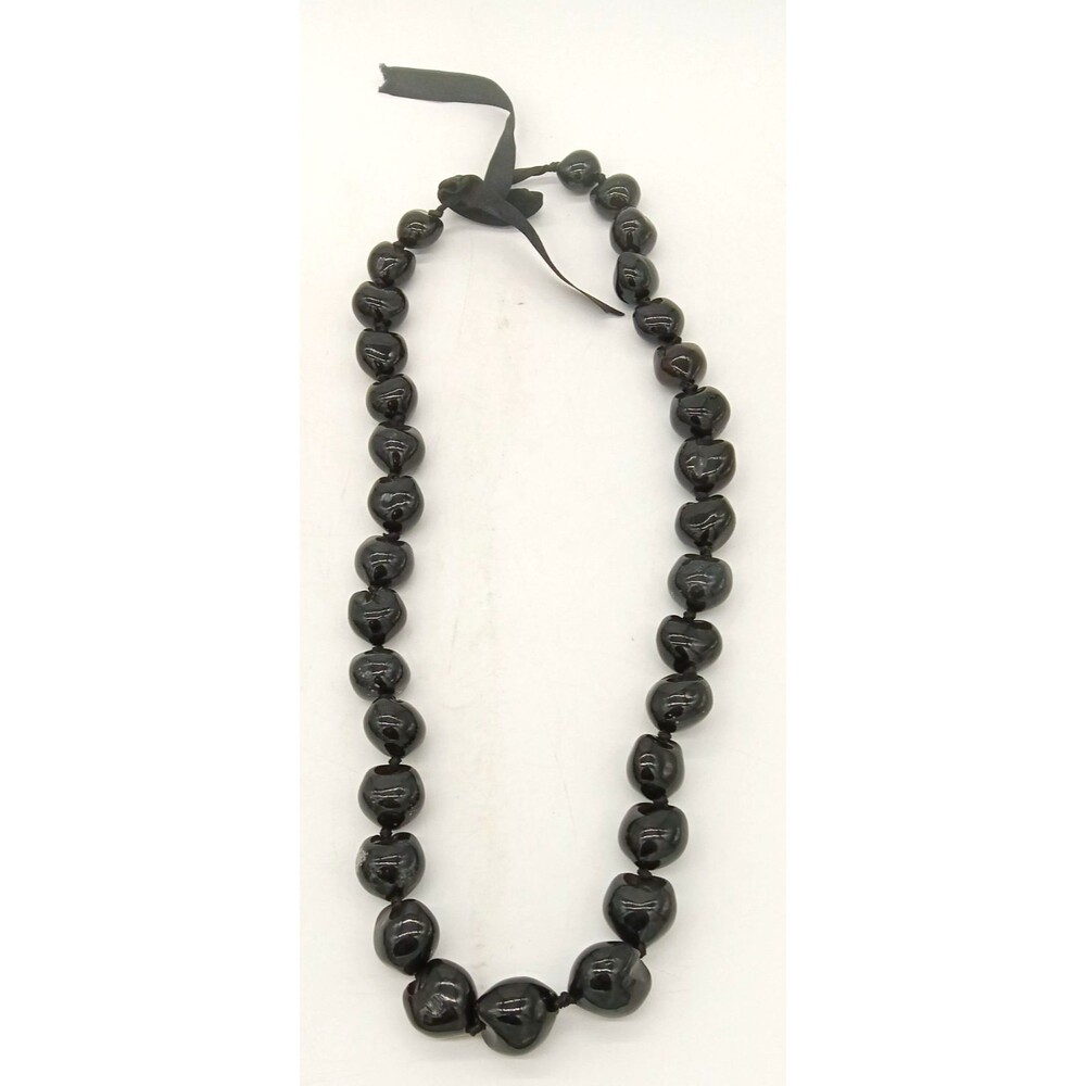 Vintage Hawaiian Lei Hand Knotted Shiny Black Kukui Nut Natural Bead Necklace
